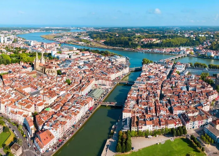 Entre & Anglet Avec Parking